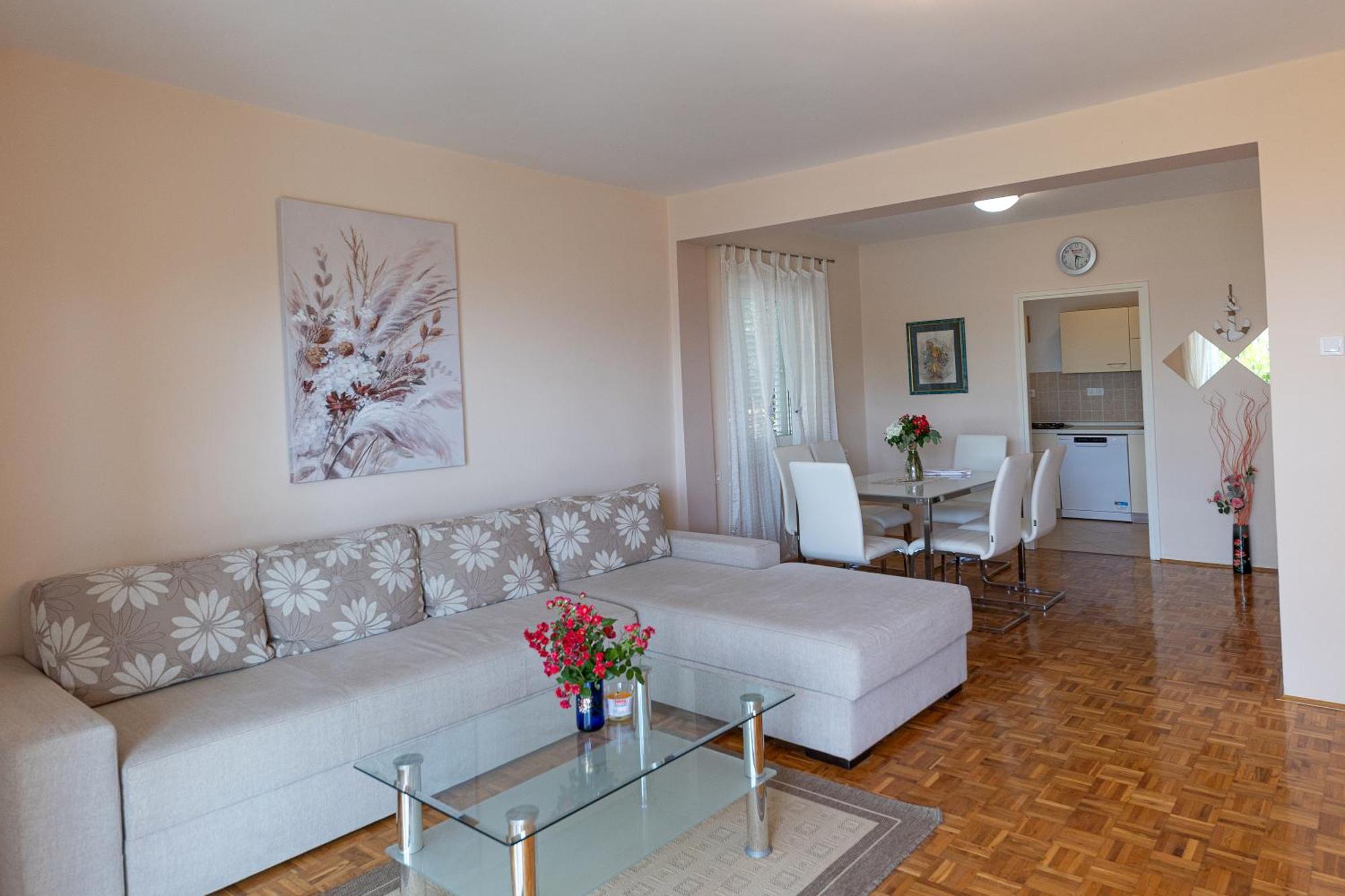 Apartments Nada Selce Esterno foto